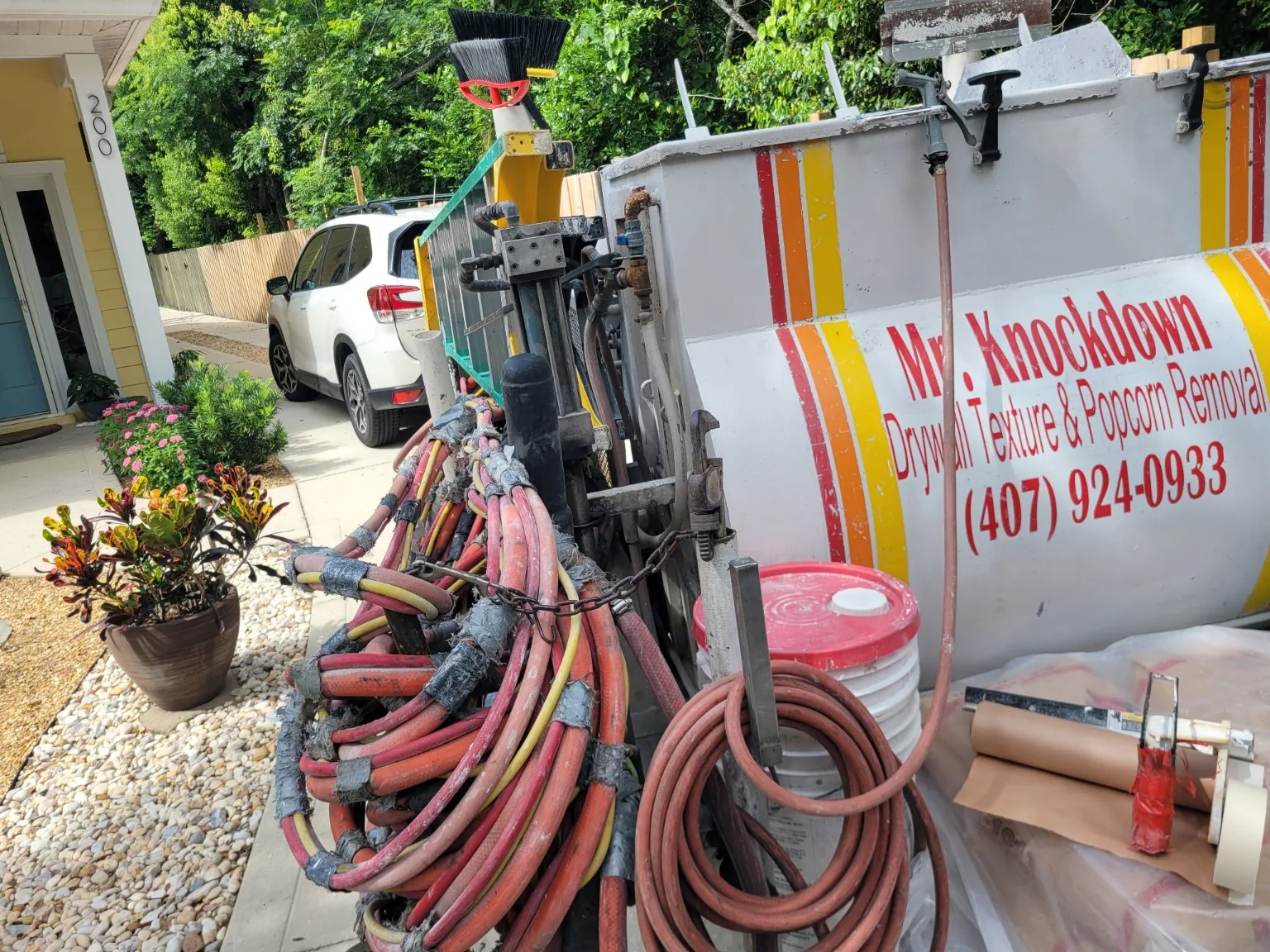 Mr. Knockdown professional spray rig with hoses